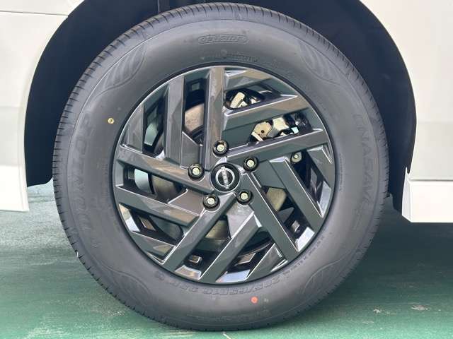 日産 セレナ ２．０ ハイウェイスターＶ ＮＩＳＳＡＮＣＯＮＮＥＣＴインフォテインメントシステム装着車 R8年 (東海) 99