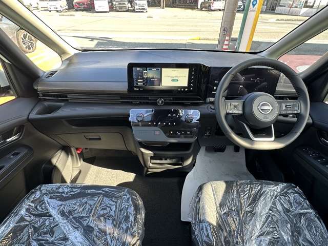 日産 セレナ ２．０ ハイウェイスターＶ ＮＩＳＳＡＮＣＯＮＮＥＣＴインフォテインメントシステム装着車 R8年 (東海) 99