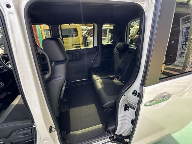 ホンダ Ｎ　ＢＯＸ カスタム ６６０ ターボ R8年 (東海) 99