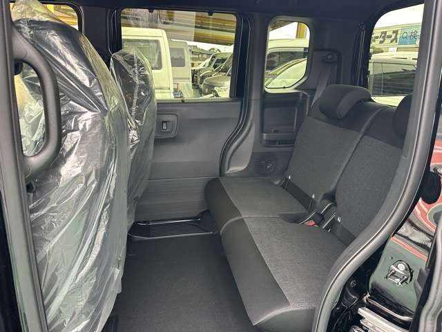 ホンダ Ｎ　ＢＯＸ カスタム ６６０ R8年 (東海) 99