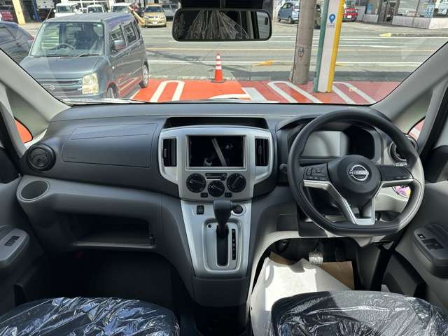日産 ＮＶ２００バネット １．６ １６Ｘ－３Ｒ R8年 (東海) 99