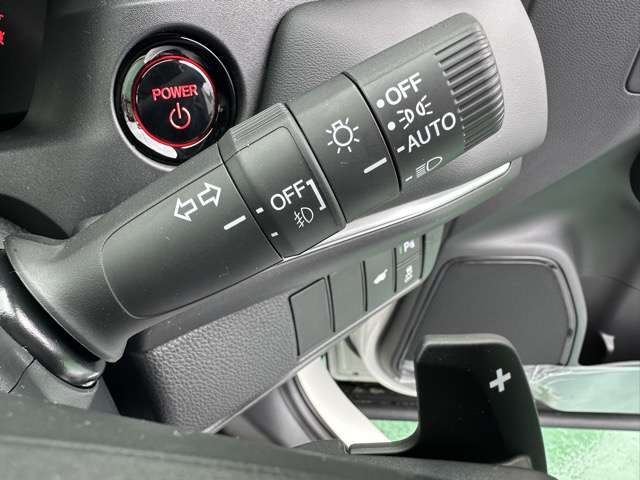 ホンダ ヴェゼル １．５ Ｅ：ＨＥＶ Ｚ R8年 (東海) 99