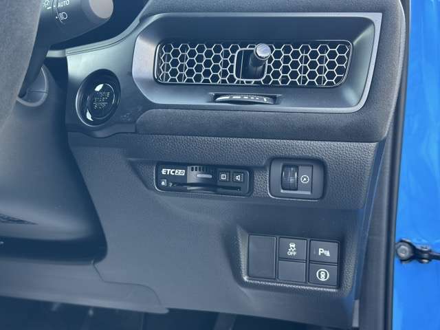 ホンダ シビック ２．０ レーシングブラックパッケージ R8年 (東海) 99