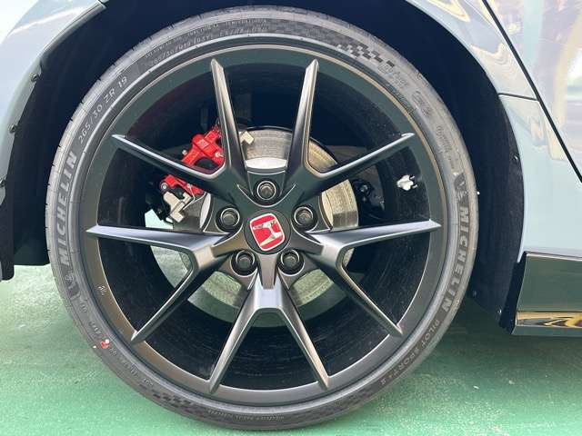 ホンダ シビック ２．０ レーシングブラックパッケージ R8年 (東海) 99