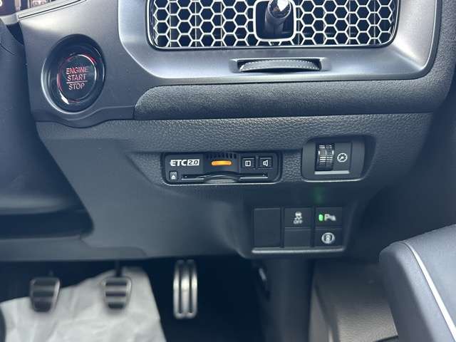 ホンダ シビック ２．０ レーシングブラックパッケージ R8年 (東海) 99