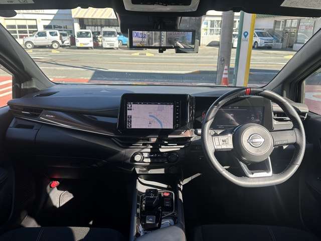 日産 ノートオーラ １．２ ＮＩＳＭＯ チューンド Ｅ－ＰＯＷＥＲ ４ＷＤ R6年 (東海) 99