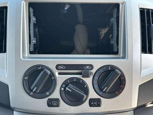 日産 ＮＶ２００バネット １．６ １６Ｘ－３Ｒ R8年 (東海) 99