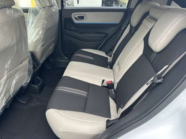 ホンダ ヴェゼル １．５ Ｅ：ＨＥＶ Ｚ プレイパッケージ R7年 (東海) 99