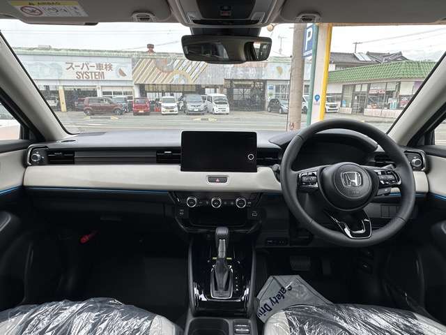 ホンダ ヴェゼル １．５ Ｅ：ＨＥＶ Ｚ プレイパッケージ R7年 (東海) 99