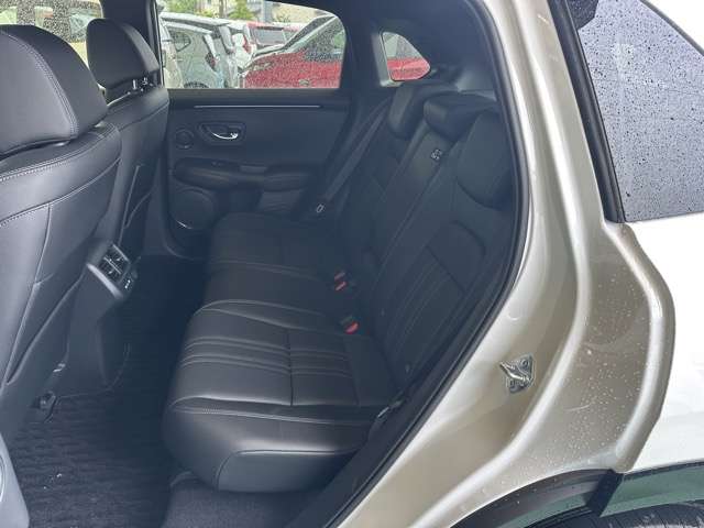 ホンダ ＺＲ－Ｖ ２．０ Ｅ：ＨＥＶ Ｚ ブラックスタイル R6年 (東海) 99