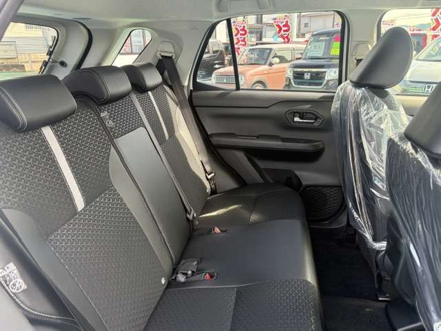 ダイハツ ロッキー １．０ プレミアム Ｇ ４ＷＤ R8年 (甲信越・北陸) 99