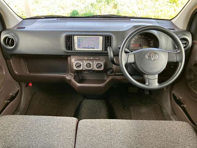 トヨタ パッソ １．０ Ｘ クツロギ ４ＷＤ H25年 (甲信越・北陸) 99