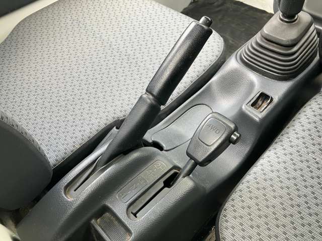 三菱 ミニキャブトラック ６６０ ミノリ ４ＷＤ H28年 (甲信越・北陸) 99
