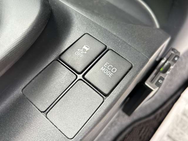 トヨタ ｉＱ １．３ １３０Ｇ レザーパッケージ H23年 (九州・沖縄) 99