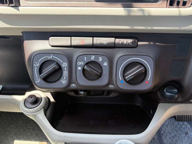 トヨタ パッソ １．０Ｘ H22年 (九州・沖縄) 99