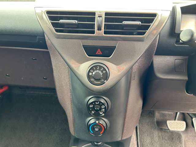 トヨタ ｉＱ １．０ １００Ｘ H21年 (九州・沖縄) 99