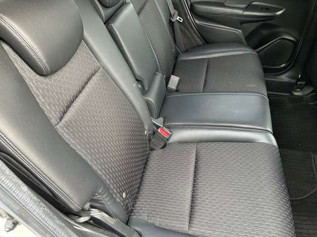 ホンダ フィット　ハイブリッド １．５ ハイブリッド Ｌパッケージ H26年 (九州・沖縄) 99