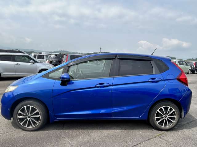 ホンダ フィット １．３ １３Ｇ Ｆパッケージ H26年 (九州・沖縄) 99