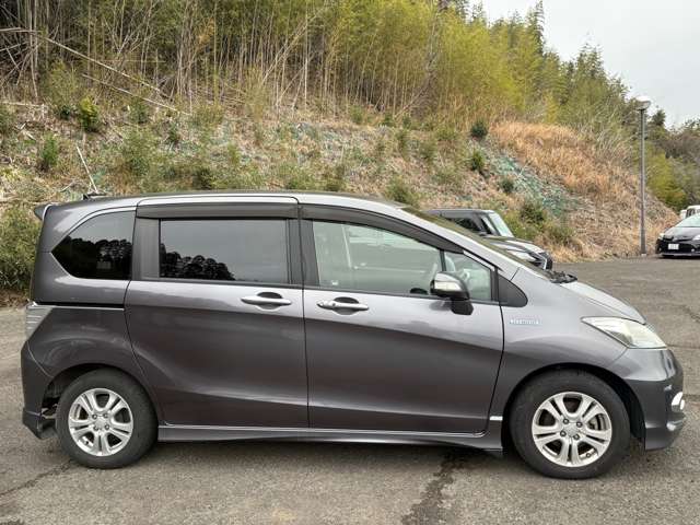 ホンダ フリード　ハイブリッド １．５ ジャストセレクション＋ H25年 (九州・沖縄) 99