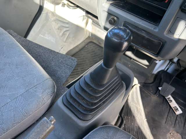 三菱 ミニキャブトラック ６６０ Ｖタイプ H22年 (九州・沖縄) 99