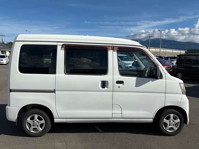 ダイハツ ハイゼットカーゴ ６６０ デラックス ハイルーフ H25年 (九州・沖縄) 99