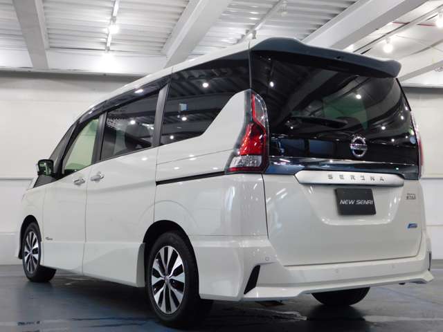 日産 セレナ ２．０ ハイウェイスター Ｖセレクション H29年 (近畿) 99