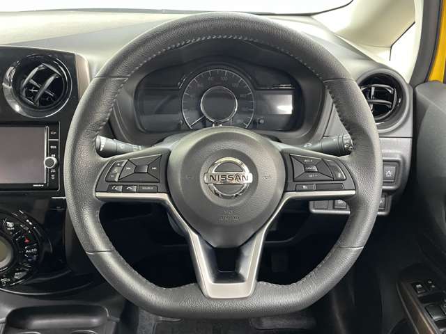 日産 ノート １．２ Ｅ－ＰＯＷＥＲ メダリスト R1年 (近畿) 99