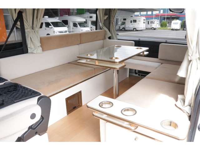 トヨタ ハイエースバン リラックスワゴン H27年 (中国) 99