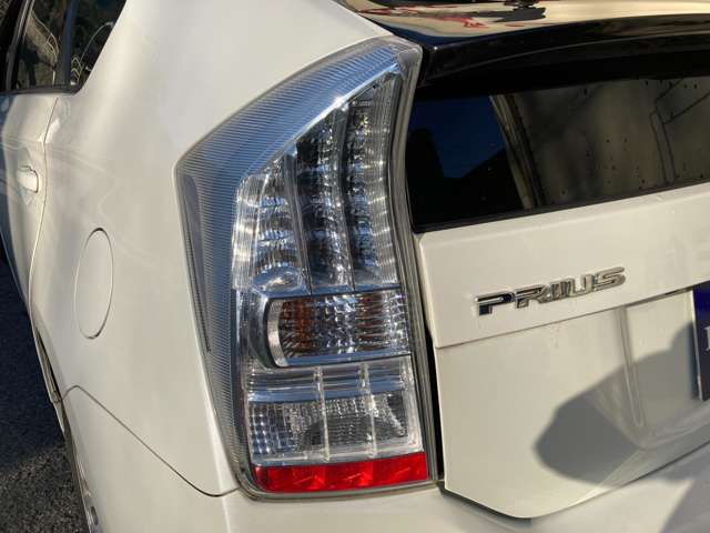 トヨタ プリウス １．８ Ｓ H23年 (中国) 99