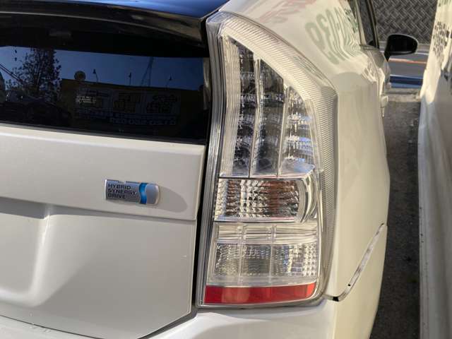 トヨタ プリウス １．８ Ｓ H23年 (中国) 99