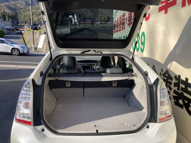 トヨタ プリウス １．８ Ｓ H23年 (中国) 99