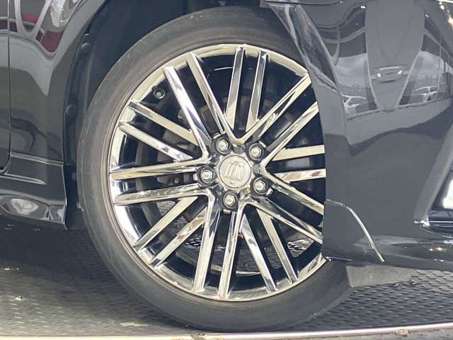 トヨタ クラウン　ハイブリッド ハイブリッド ２．５ Ｓ ＦＯＵＲ ４ＷＤ Ｊフロンティア H29年 (近畿) 99