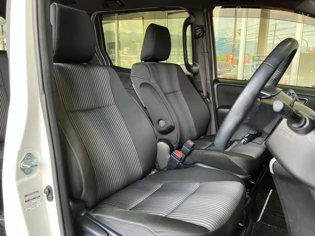 トヨタ ヴォクシー １．８ ハイブリッド ＺＳ 煌ＩＩ R2年 (近畿) 99
