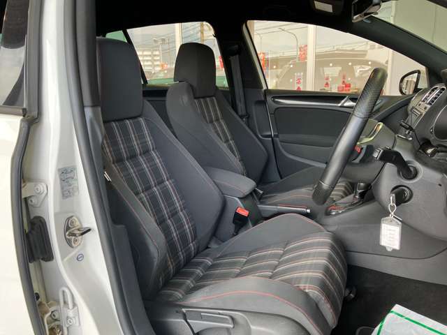 フォルクスワーゲン ゴルフ ＧＴＩ H23年 (近畿) 99