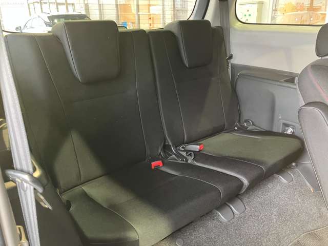 トヨタ ウィッシュ ２．０Ｚ H23年 (近畿) 99