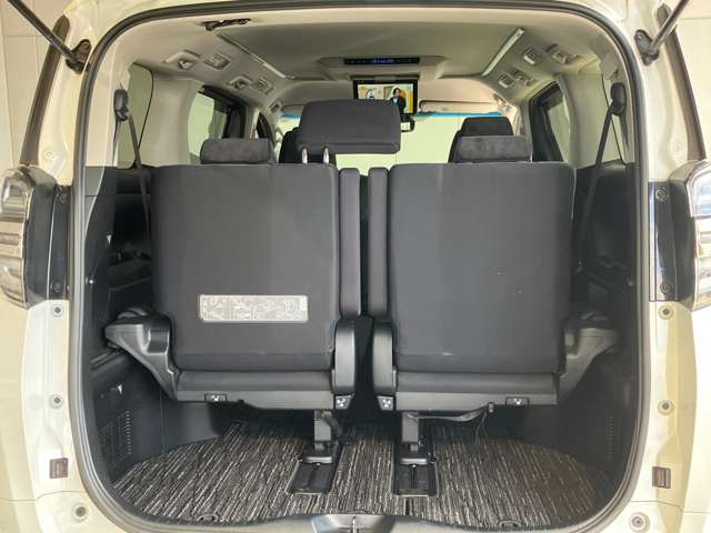 トヨタ ヴェルファイア　ハイブリッド ハイブリッド ２．５ ＺＲ Ｅ－ＦＯＵＲ ４ＷＤ R1年 (近畿) 99