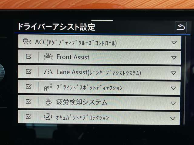 フォルクスワーゲン ポロ ＴＳＩ　Ｒライン R3年 (近畿) 99