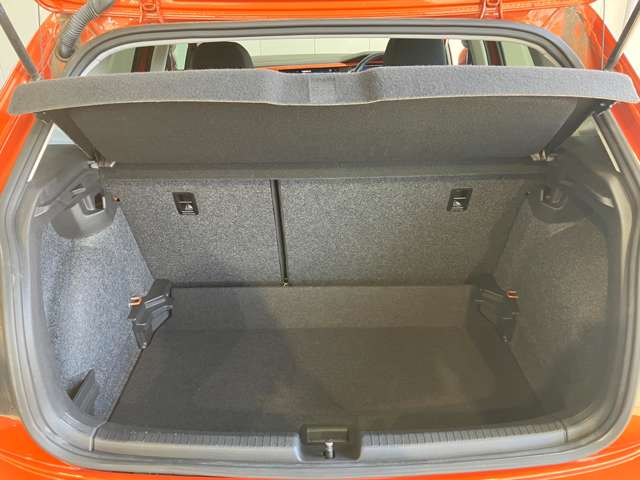 フォルクスワーゲン ポロ ＴＳＩ　Ｒライン R3年 (近畿) 99