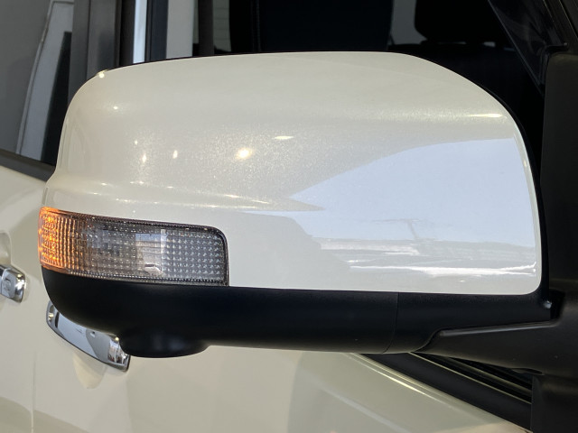 日産 セレナ ２．０ ハイウェイスター Ｖエアロモード＋ＳＡＦＥＴＹＩＩ Ｓ－ＨＹＢＲＩＤ H27年 (近畿) 99