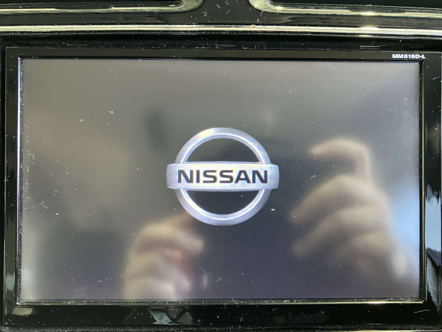 日産 セレナ ２．０ ハイウェイスター Ｖエアロモード＋ＳＡＦＥＴＹＩＩ Ｓ－ＨＹＢＲＩＤ H27年 (近畿) 99