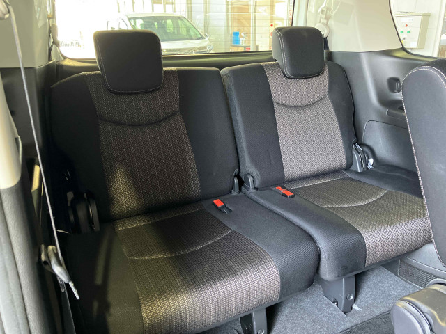 日産 セレナ ２．０ ハイウェイスター Ｖエアロモード＋ＳＡＦＥＴＹＩＩ Ｓ－ＨＹＢＲＩＤ H27年 (近畿) 99