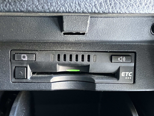 トヨタ アルファード ２．５ Ｓ Ｃパッケージ R1年 (近畿) 99
