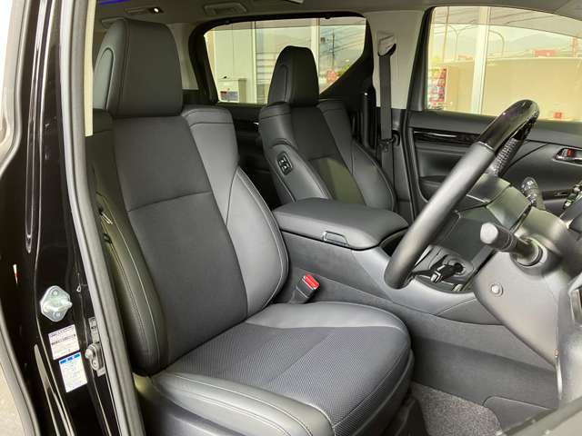 トヨタ アルファード　ハイブリッド ハイブリッド ２．５ ＳＲ Ｃパッケージ Ｅ－ＦＯＵＲ ４ＷＤ R2年 (近畿) 99