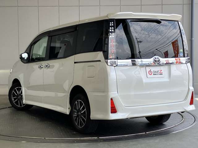 トヨタ ヴォクシー ２．０ ＺＳ 煌 ４ＷＤ H27年 (近畿) 99