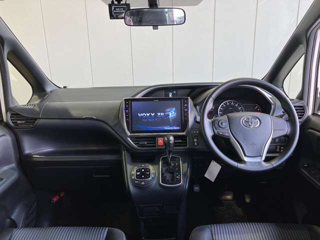 トヨタ ヴォクシー ２．０ ＺＳ 煌 ４ＷＤ H27年 (近畿) 99