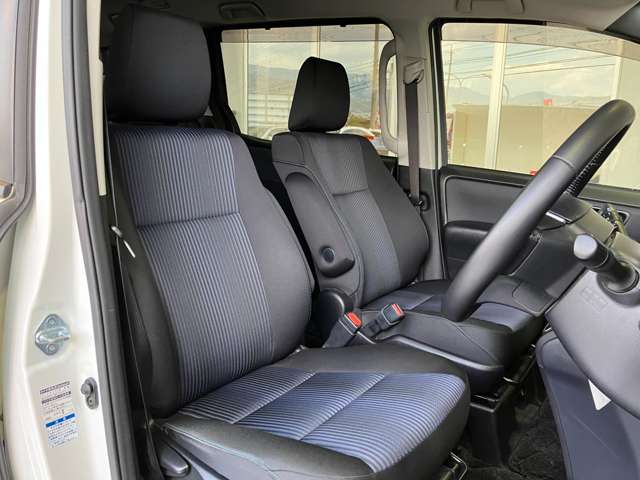 トヨタ ヴォクシー ２．０ ＺＳ 煌 ４ＷＤ H27年 (近畿) 99
