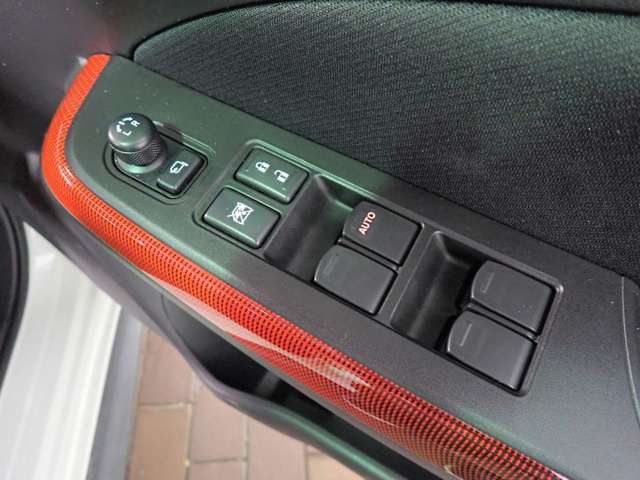 スズキ スイフト スポーツ １．４ R2年 () 99