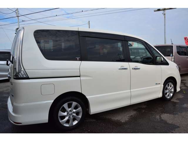 日産 セレナ ２．０ ハイウェイスター Ｓ－ＨＹＢＲＩＤ Ｖセレクション H25年 (関東) 99