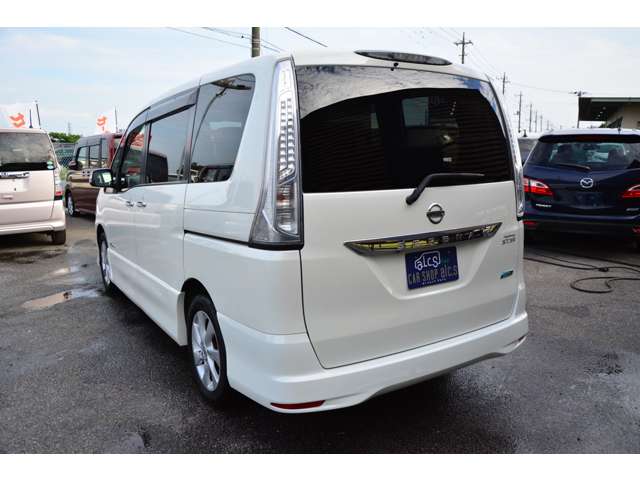 日産 セレナ ２．０ ハイウェイスター Ｓ－ＨＹＢＲＩＤ Ｖセレクション H25年 (関東) 99