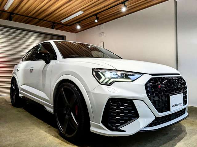 アウディ ＲＳ　Ｑ３　スポーツバック ２．５ ４ＷＤ R2年 () 99